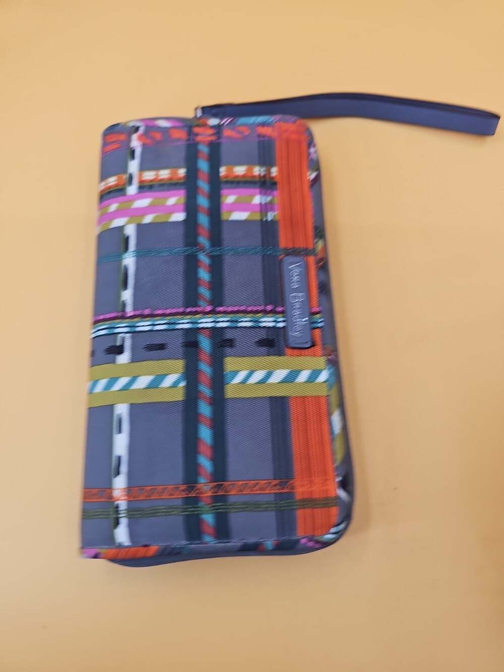 Vera Bradley Midtown RFID Wallet Wristlet - City Plaid Full Zip Around Gray